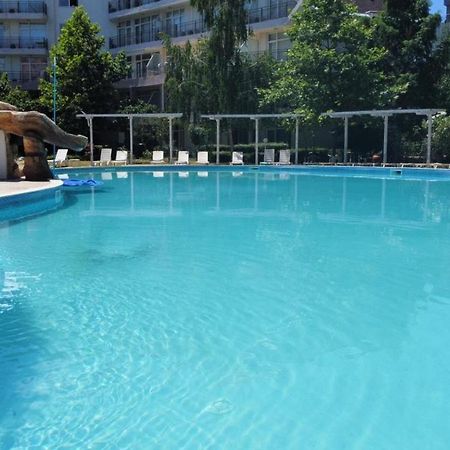Yves 2 Bed Apart At Sun Village Sunny Beach Not Far Away From The Sea 外观 照片