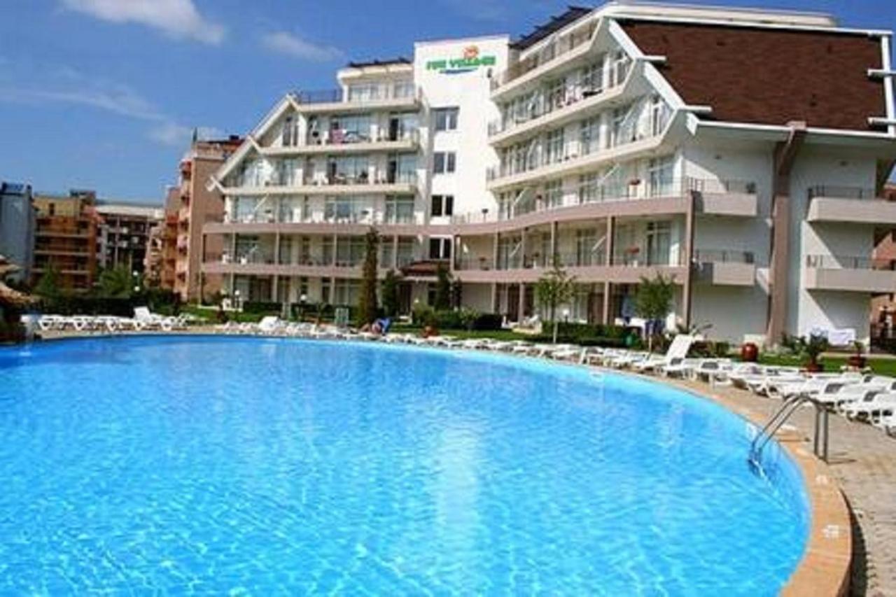 Yves 2 Bed Apart At Sun Village Sunny Beach Not Far Away From The Sea 外观 照片