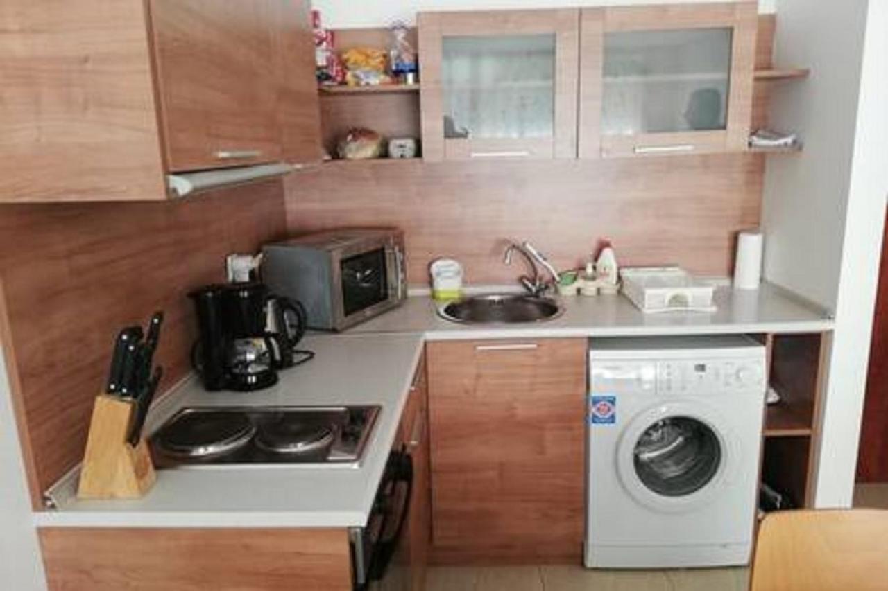 Yves 2 Bed Apart At Sun Village Sunny Beach Not Far Away From The Sea 外观 照片