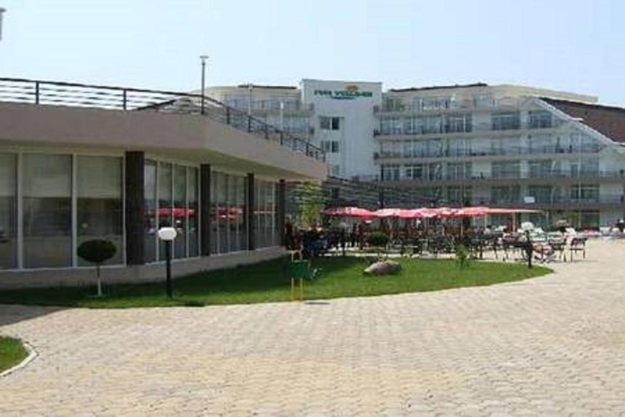 Yves 2 Bed Apart At Sun Village Sunny Beach Not Far Away From The Sea 外观 照片