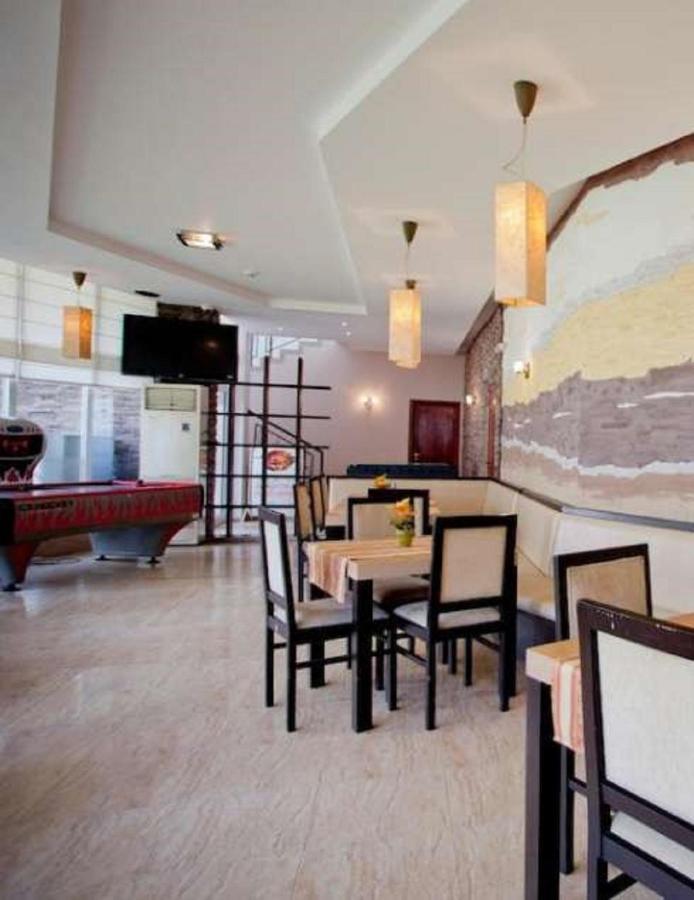 Yves 2 Bed Apart At Sun Village Sunny Beach Not Far Away From The Sea 外观 照片