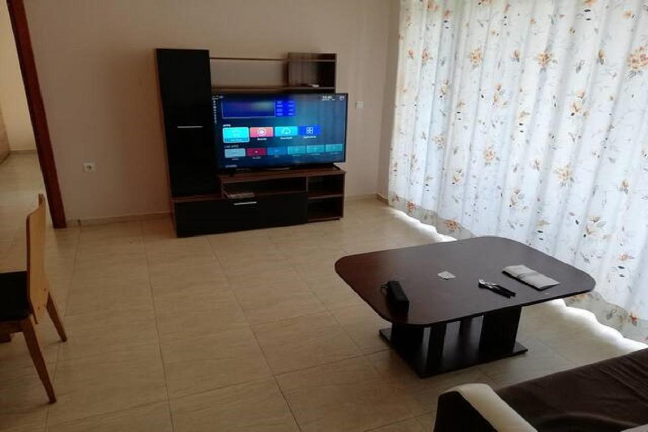 Yves 2 Bed Apart At Sun Village Sunny Beach Not Far Away From The Sea 外观 照片