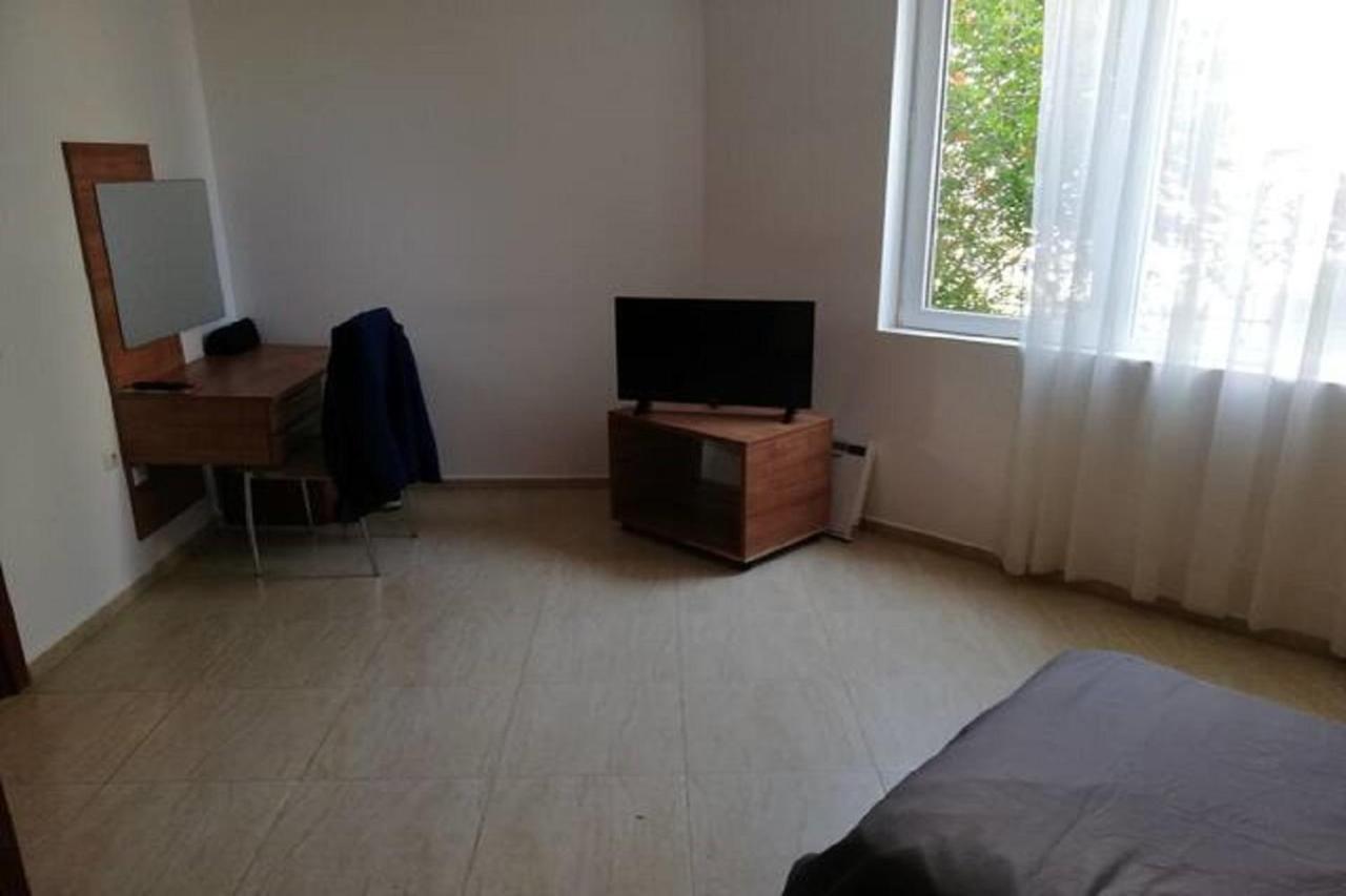 Yves 2 Bed Apart At Sun Village Sunny Beach Not Far Away From The Sea 外观 照片