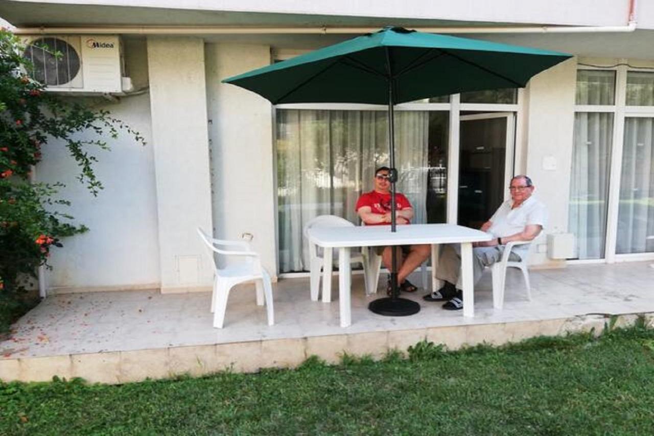 Yves 2 Bed Apart At Sun Village Sunny Beach Not Far Away From The Sea 外观 照片