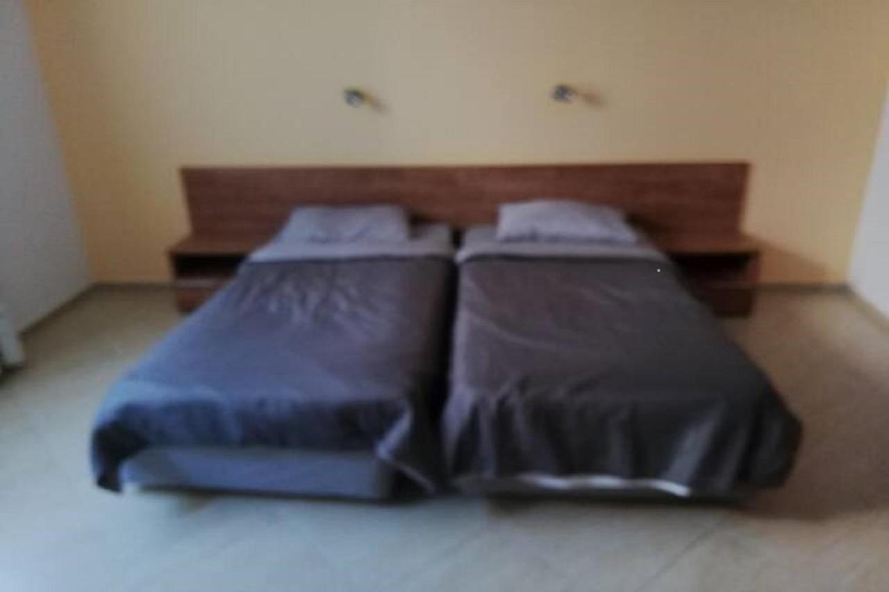 Yves 2 Bed Apart At Sun Village Sunny Beach Not Far Away From The Sea 外观 照片