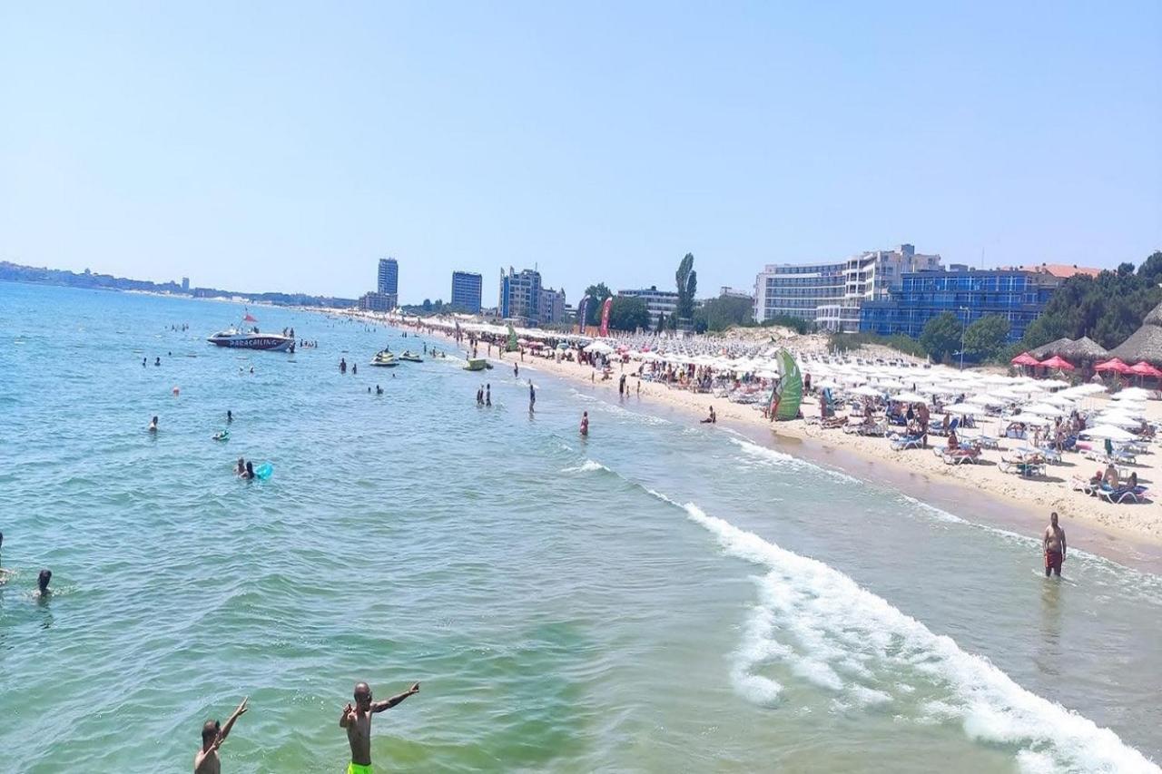 Yves 2 Bed Apart At Sun Village Sunny Beach Not Far Away From The Sea 外观 照片