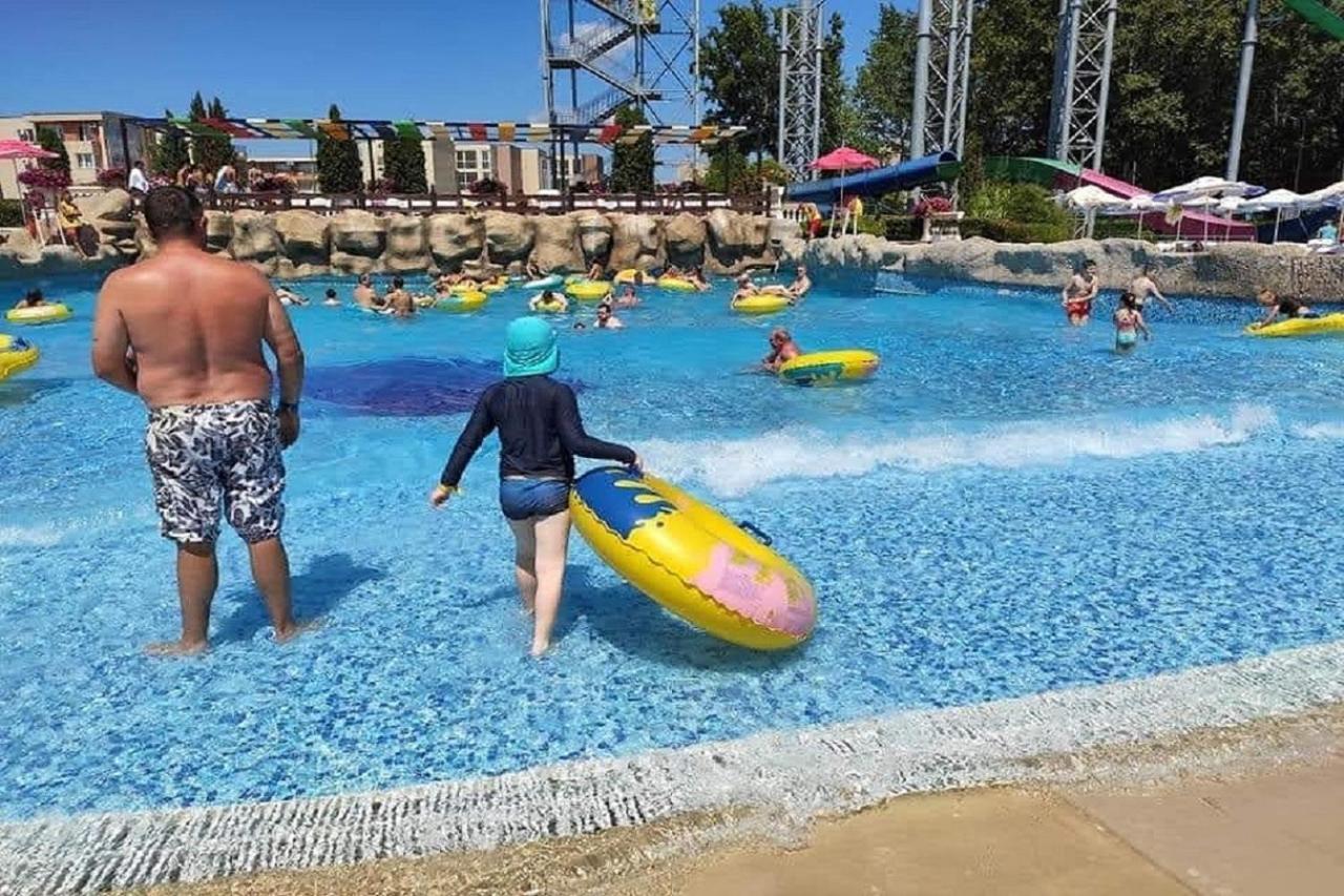 Yves 2 Bed Apart At Sun Village Sunny Beach Not Far Away From The Sea 外观 照片