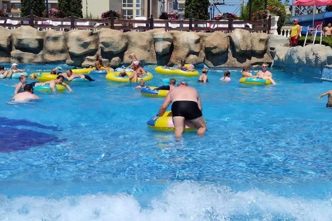 Yves 2 Bed Apart At Sun Village Sunny Beach Not Far Away From The Sea 外观 照片