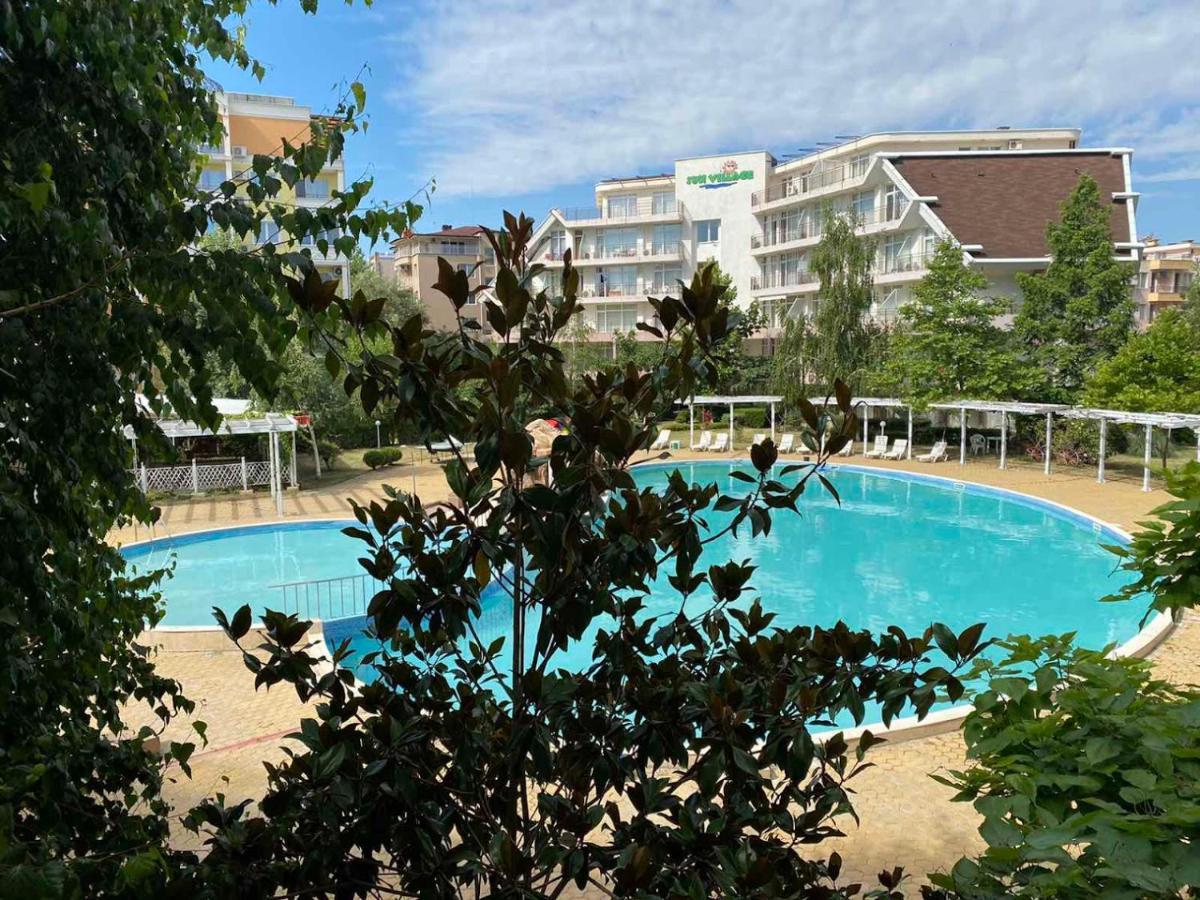 Yves 2 Bed Apart At Sun Village Sunny Beach Not Far Away From The Sea 外观 照片